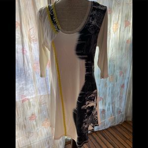 Cute tunic length 3/4 sleeve top sz L